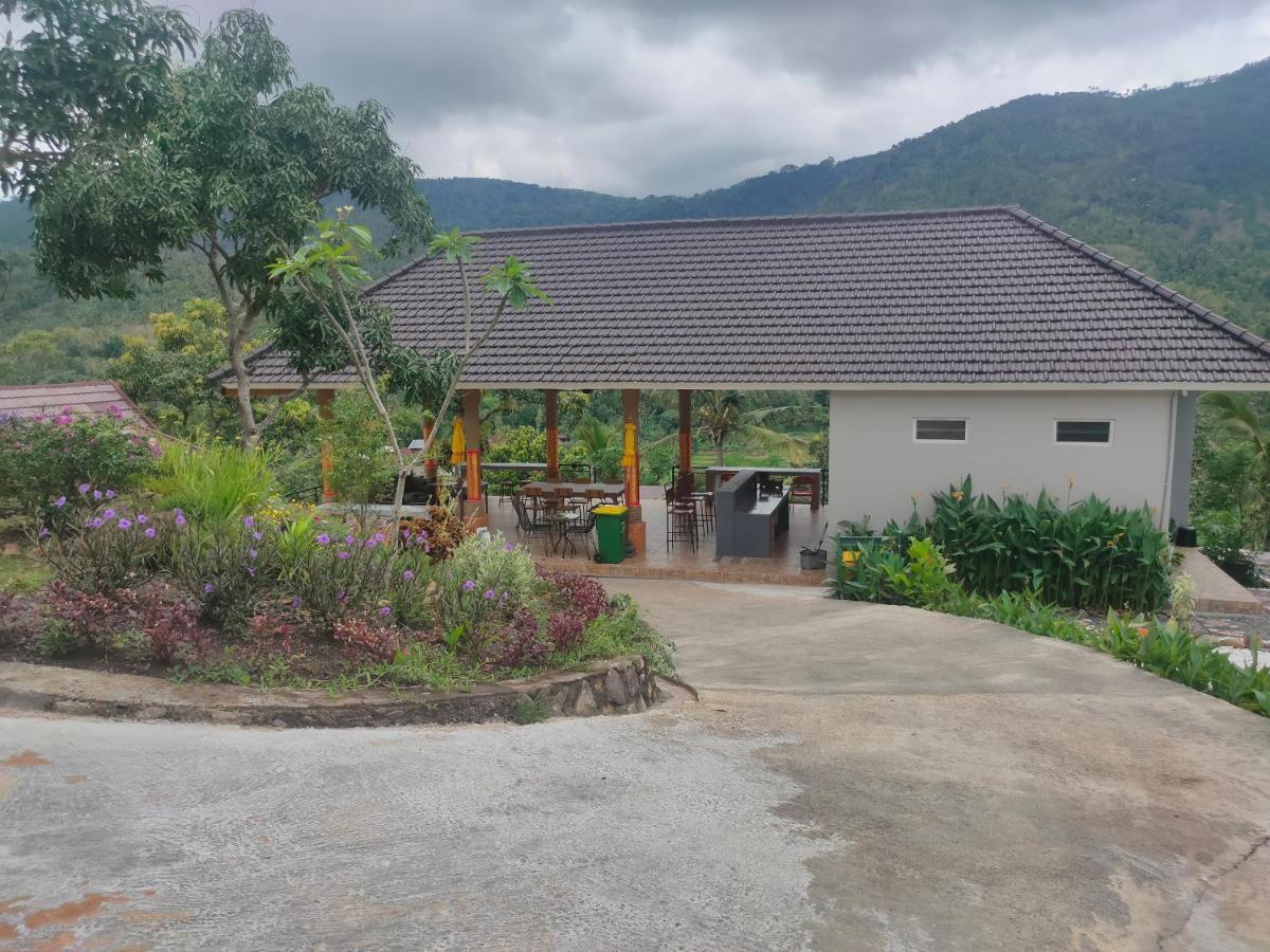 Ling & Louie'S Mountain Villa Mayong Ngoại thất bức ảnh