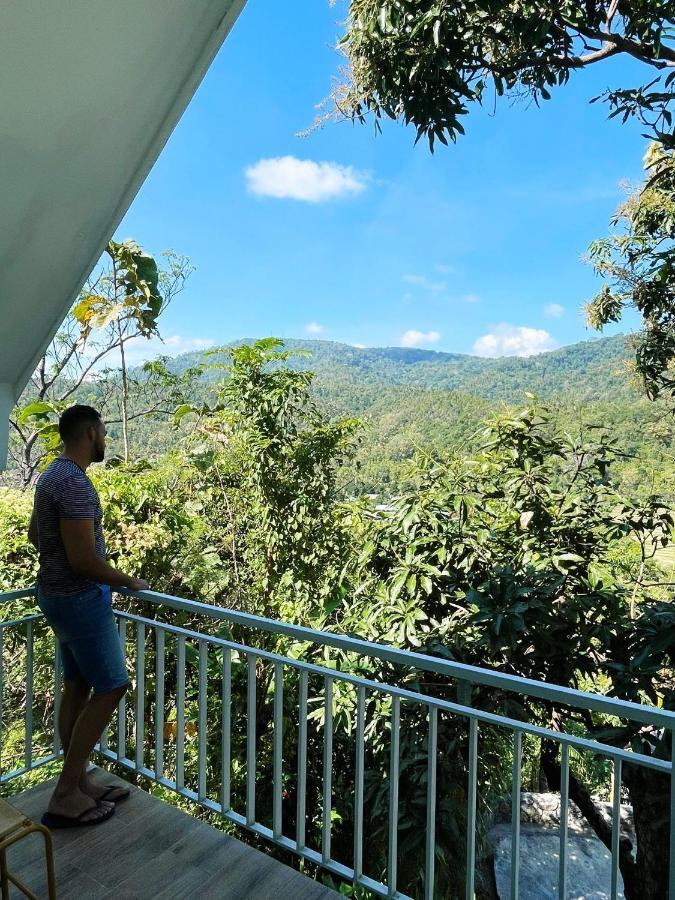 Ling & Louie'S Mountain Villa Mayong Ngoại thất bức ảnh